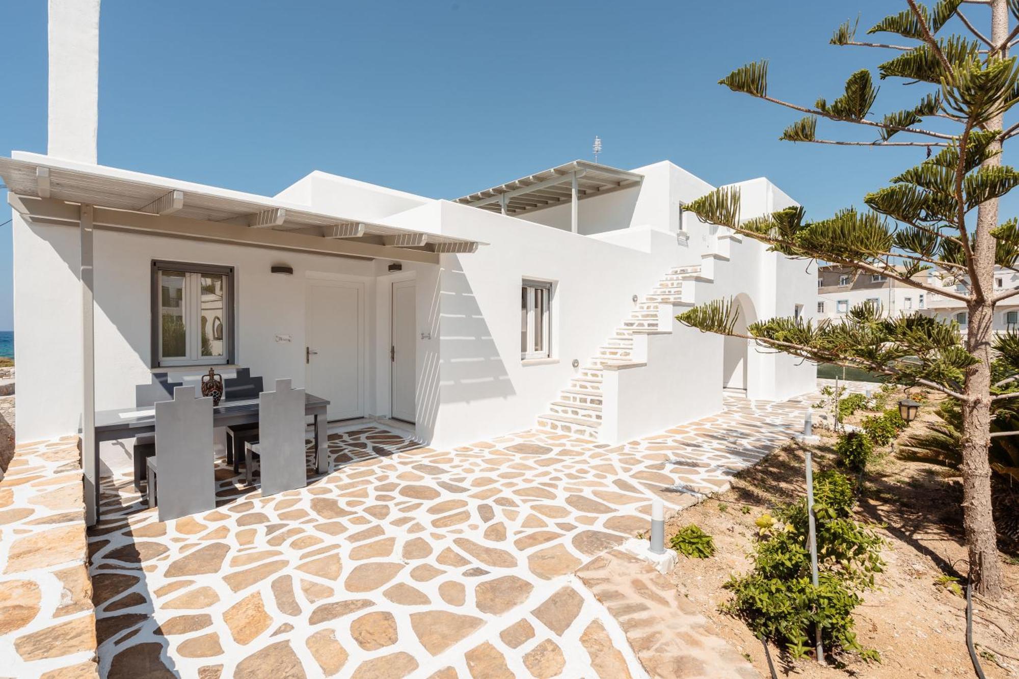 Celestial Seaview Apartments- Ariadne Naxos City Экстерьер фото